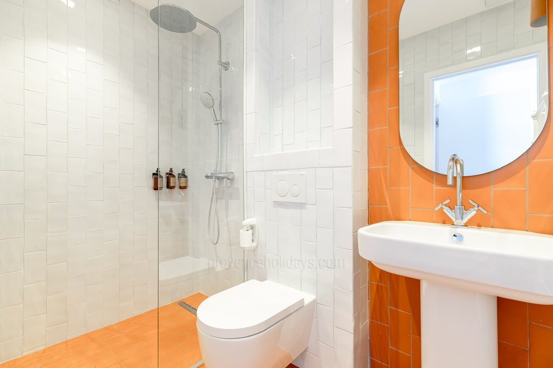 41 - Maison Bardot: Villa: Bathroom