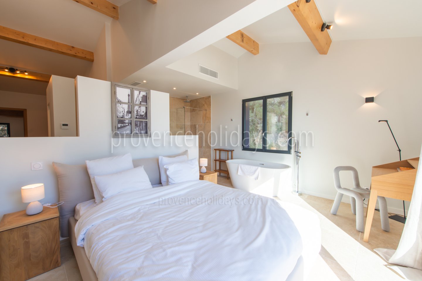 8 - Villa Hautvallon: Villa: Bedroom