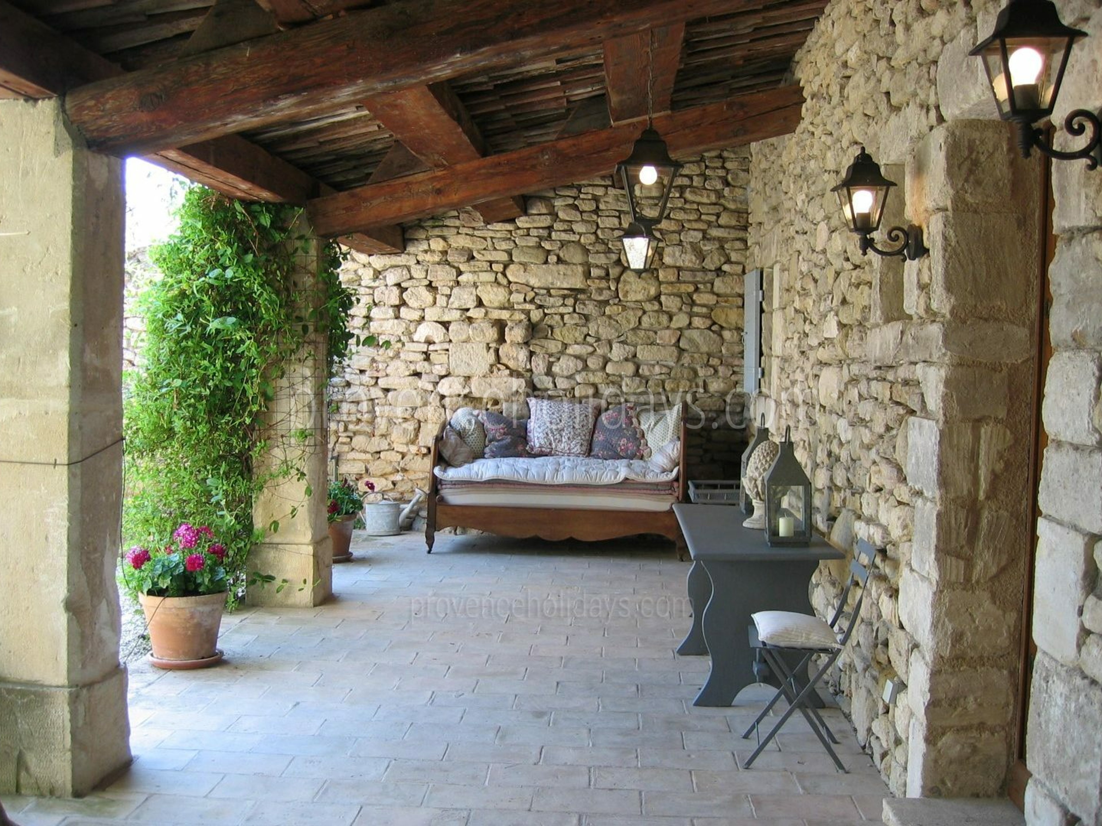 23 - Le Mas des Buis: Villa: Exterior