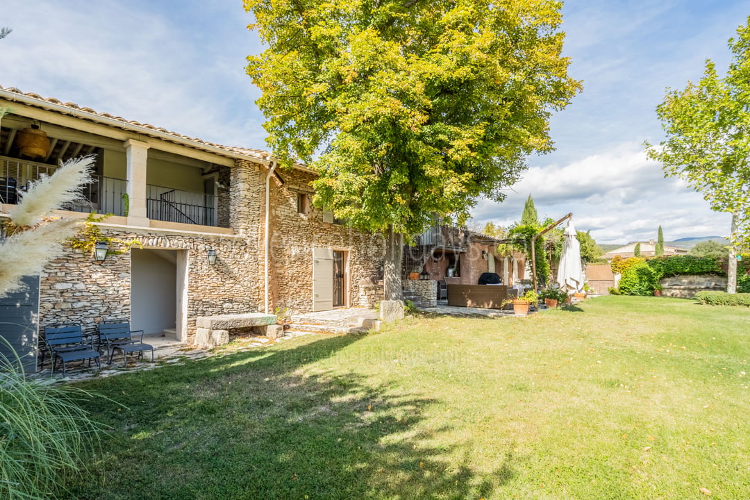 17 - Mas des Barbiers: Villa: Exterior