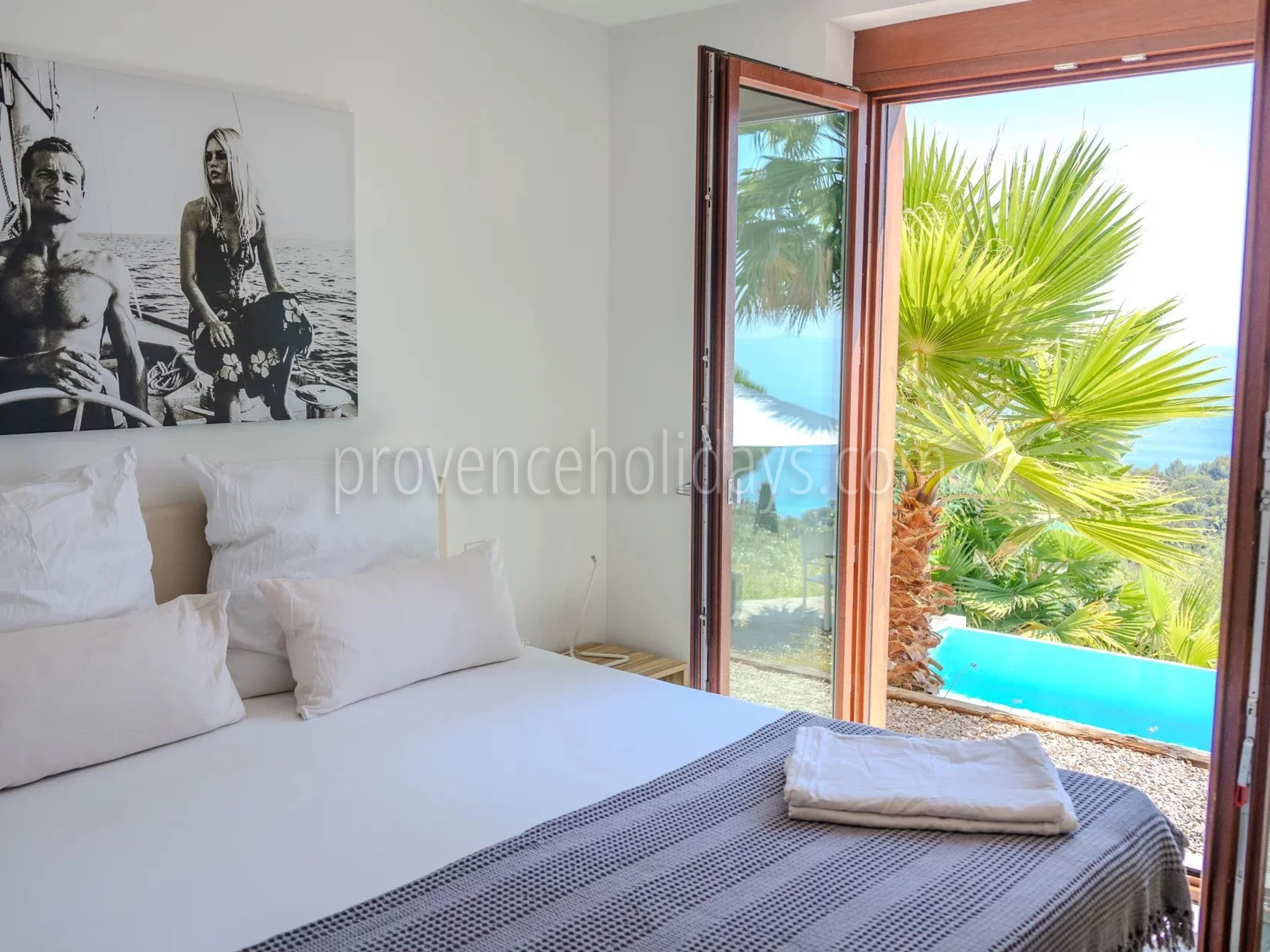 9 - Villa jumelée à Rayol-Canadel-sur-Mer: Villa: Bedroom