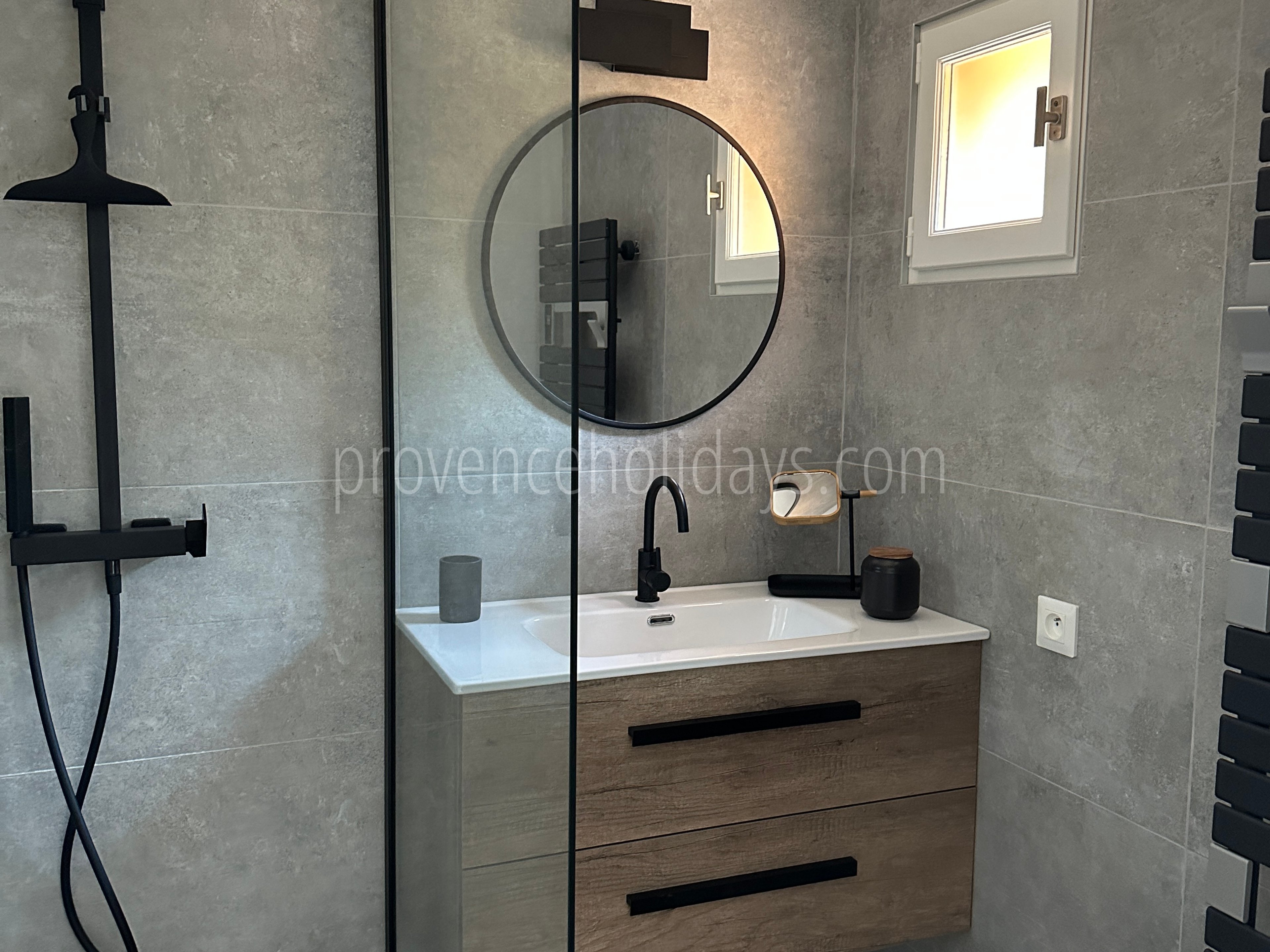 22 - Bastide Shalimar: Villa: Bathroom