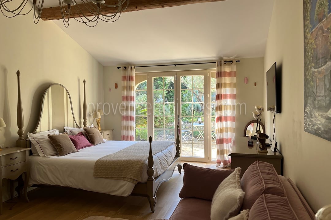 39 - Le Mas de la Cabro: Villa: Bedroom