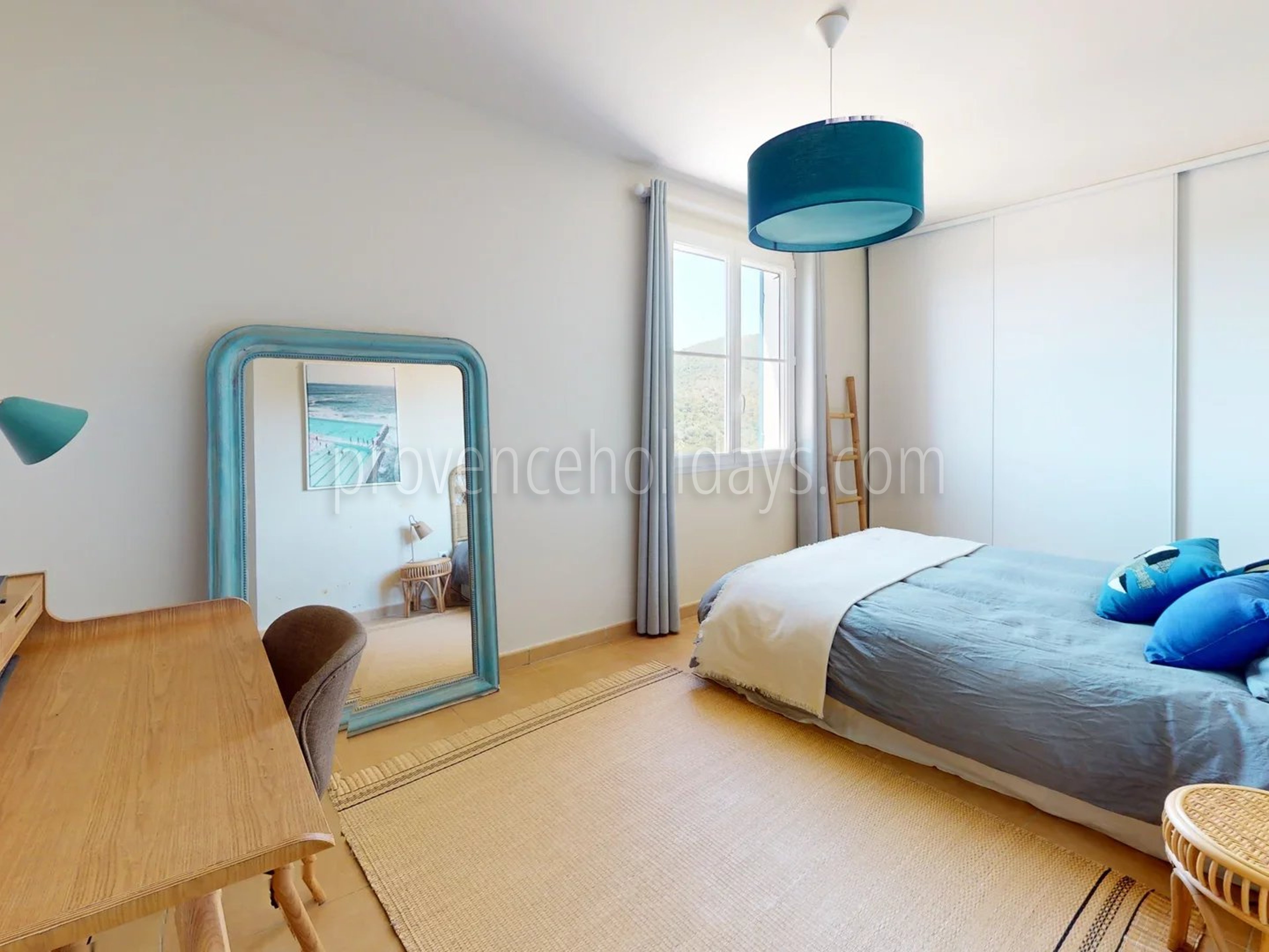 13 - Traditionelle Villa in Cavalaire-sur-Mer: Villa: Bedroom
