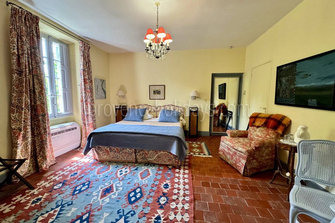 10 - Bastide in L\'Isle-sur-la-Sorgue: Villa: Bedroom