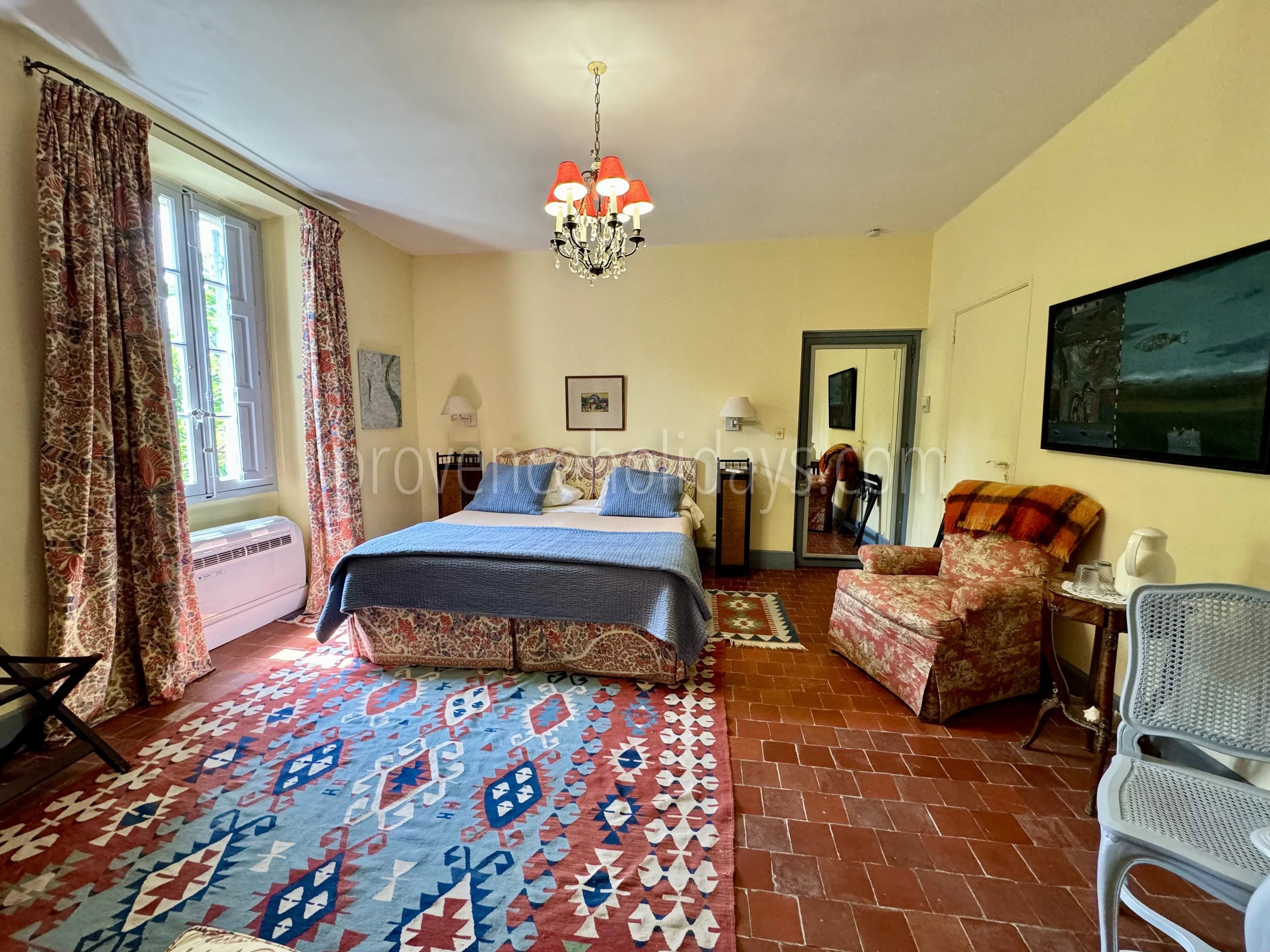 10 - Bastide in L\'Isle-sur-la-Sorgue: Villa: Bedroom