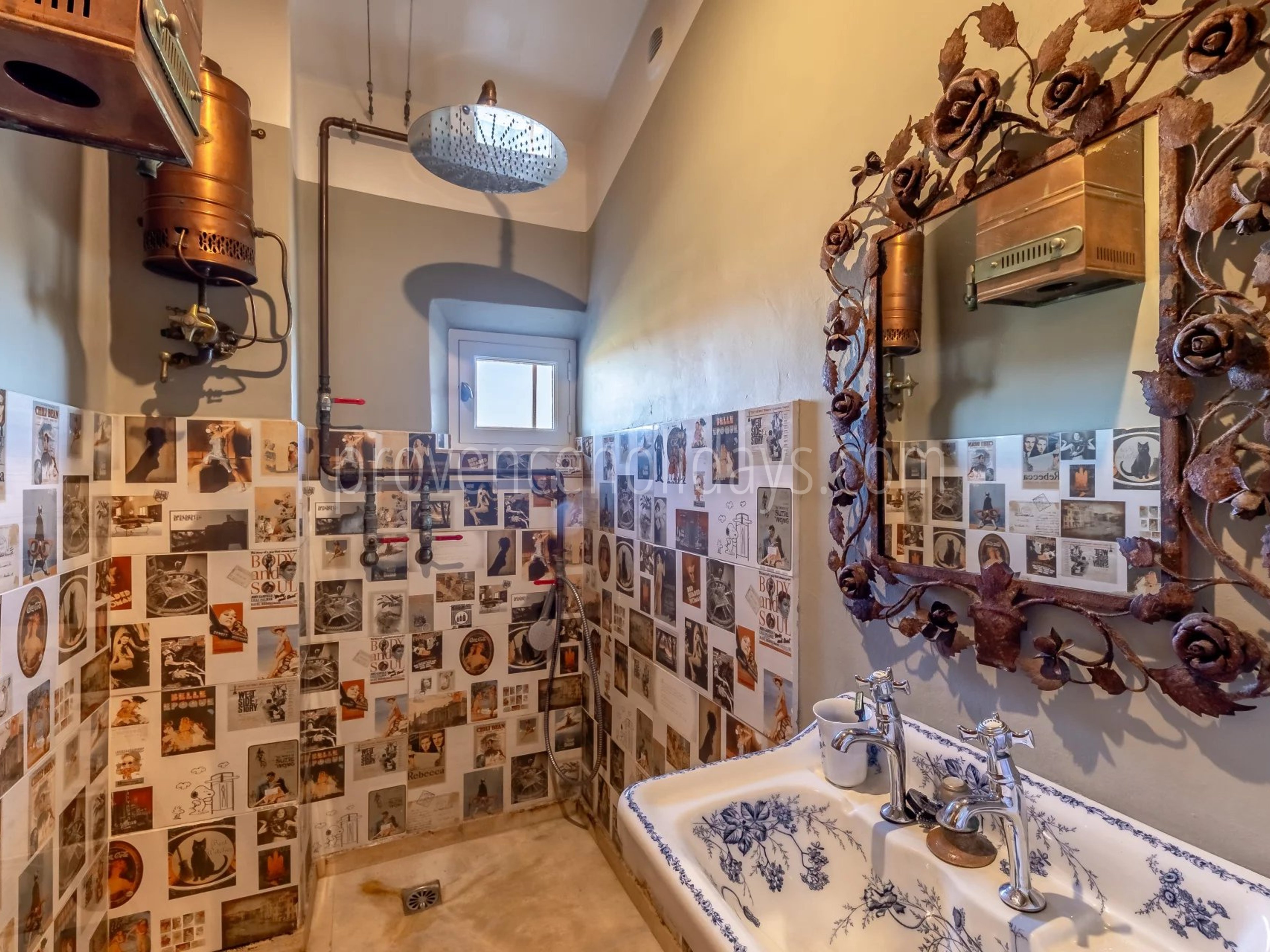21 - Stone bastide in Cavaillon: Villa: Interior