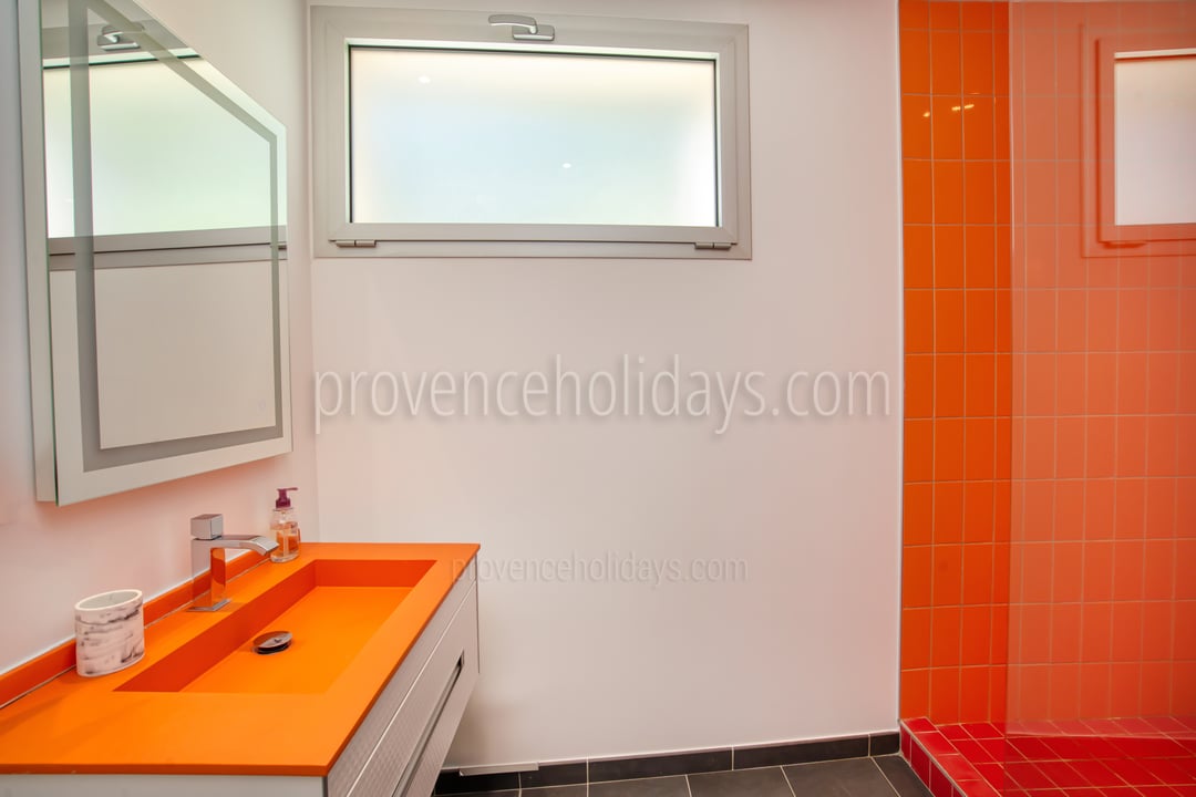 15 - Saphir de Mer: Villa: Bathroom
