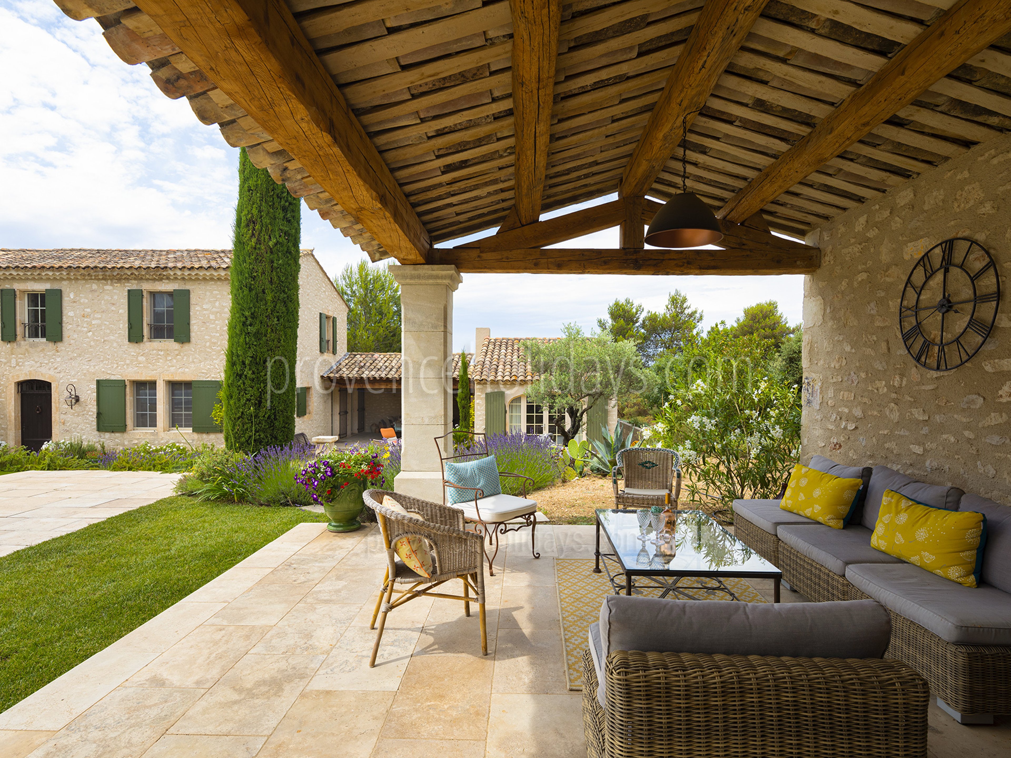 3 - Le Mas de la Cabro: Villa: Exterior