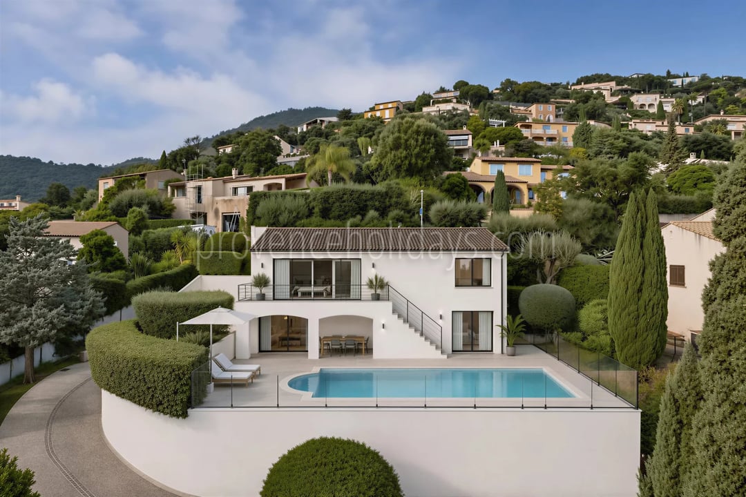 5 - Provençaalse villa in Cavalaire-sur-Mer: Villa: Pool