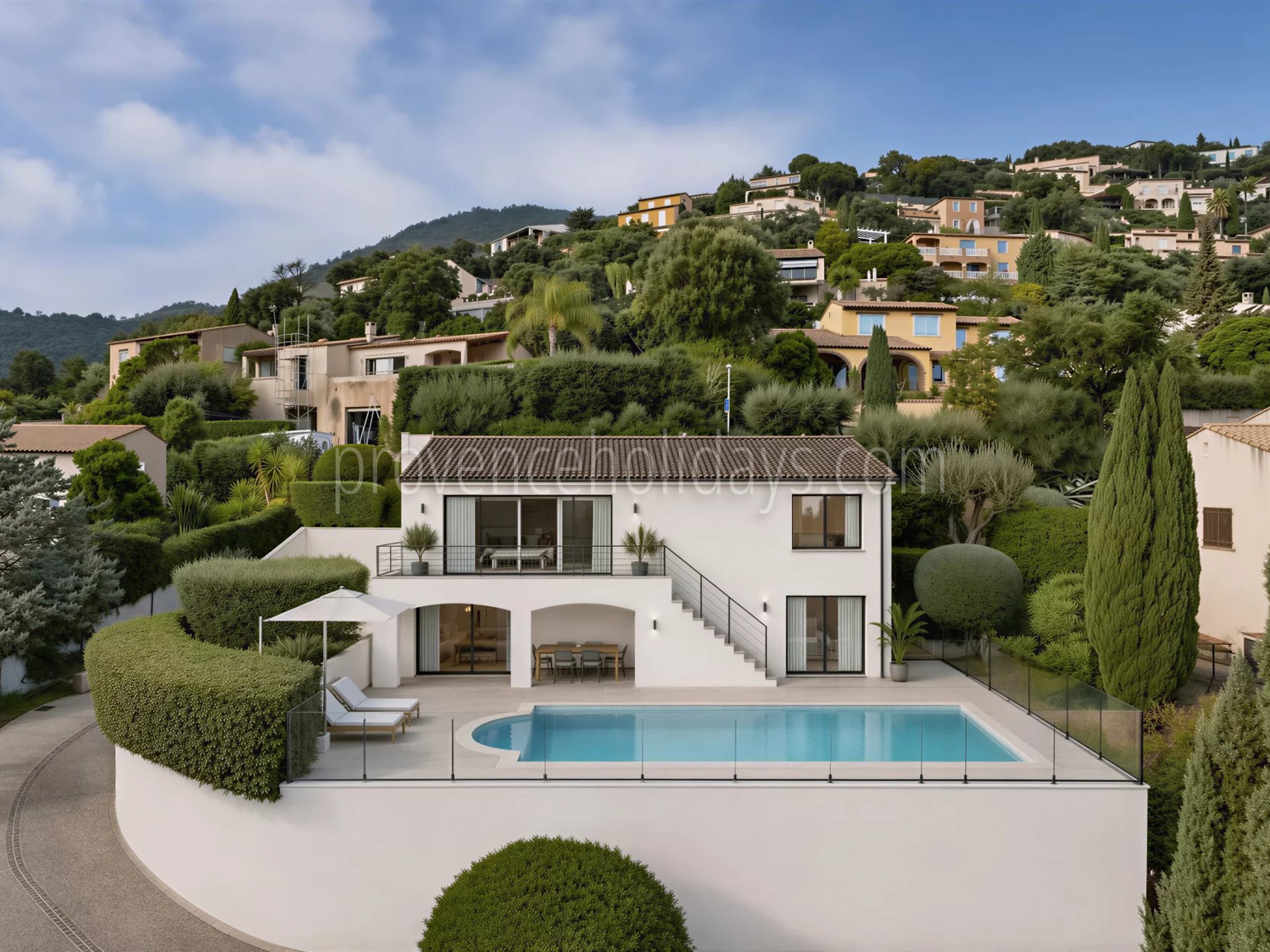5 - Provençaalse villa in Cavalaire-sur-Mer: Villa: Pool