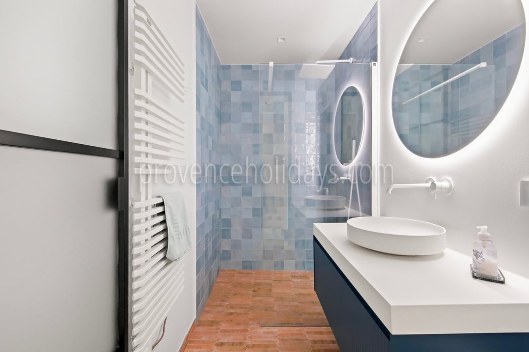 21 - Villa Valentine: Villa: Bathroom