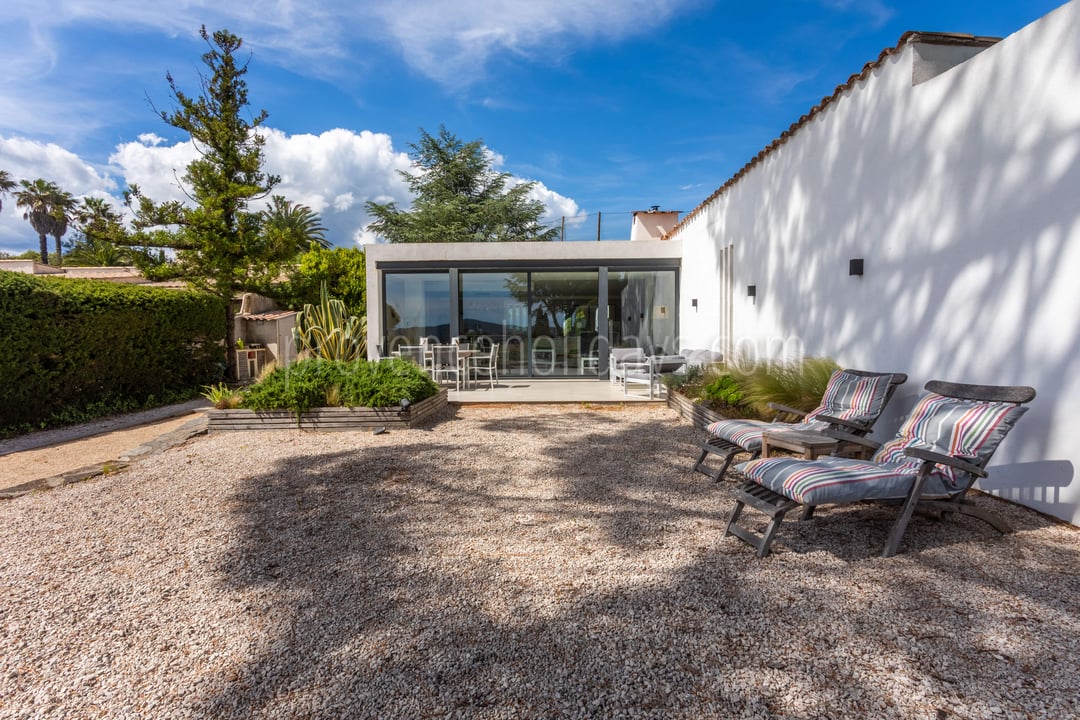 6 - Villa Glory: Villa: Exterior