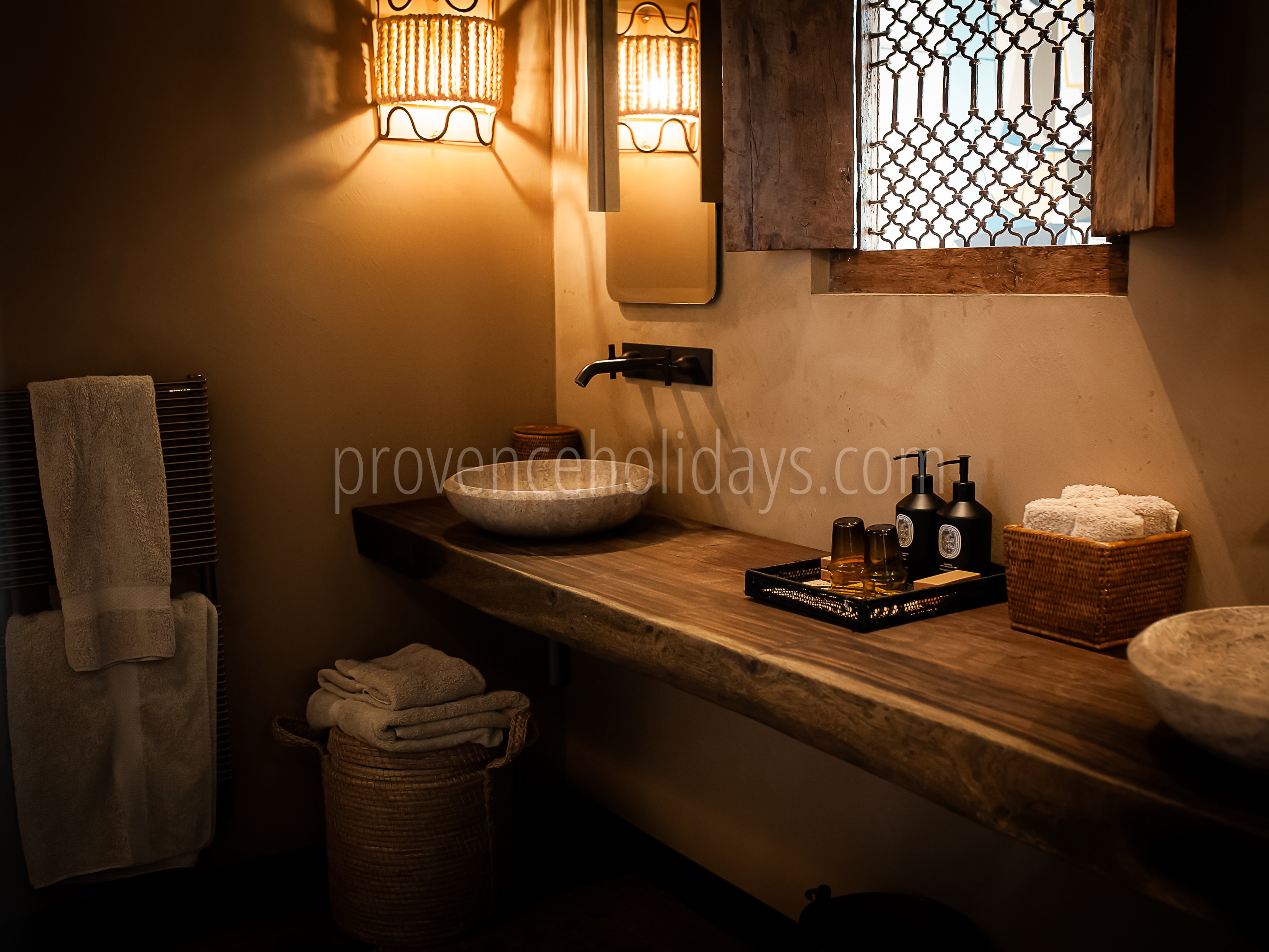 16 - Villa Paradis: Villa: Bathroom