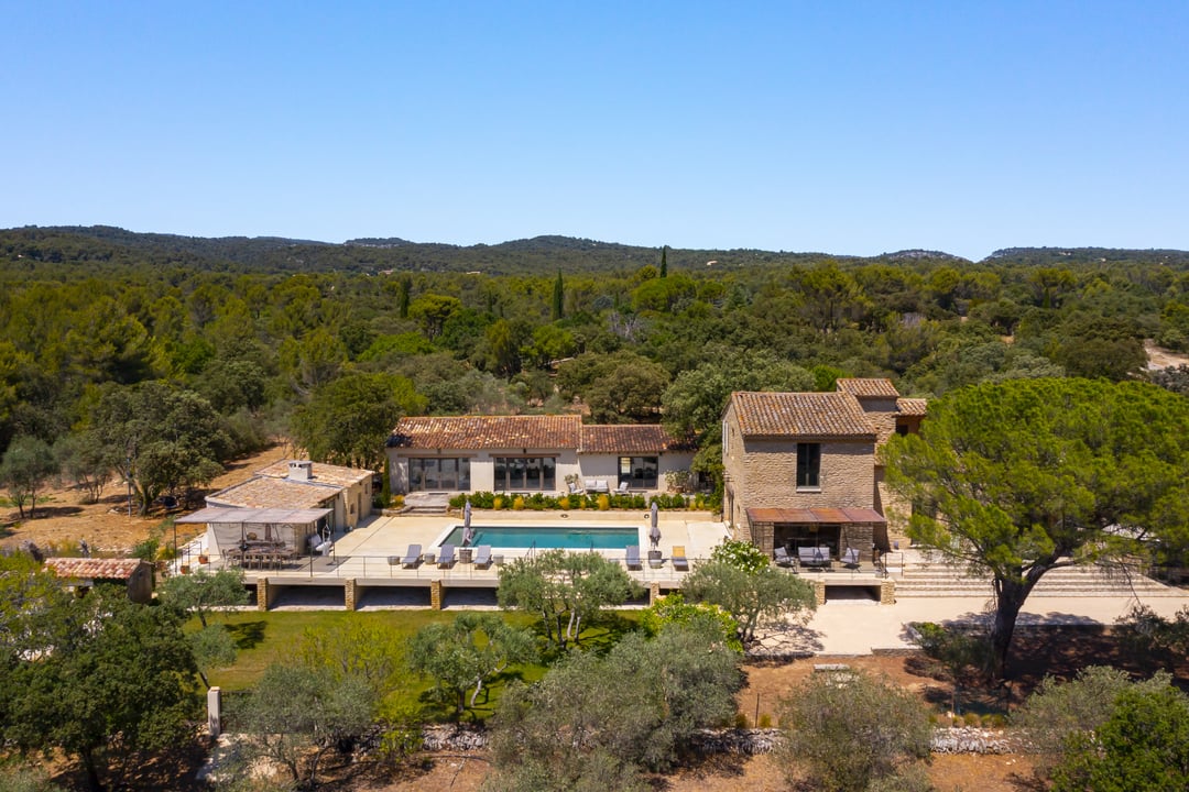 41 - Escapade en Luberon: Villa: Exterior