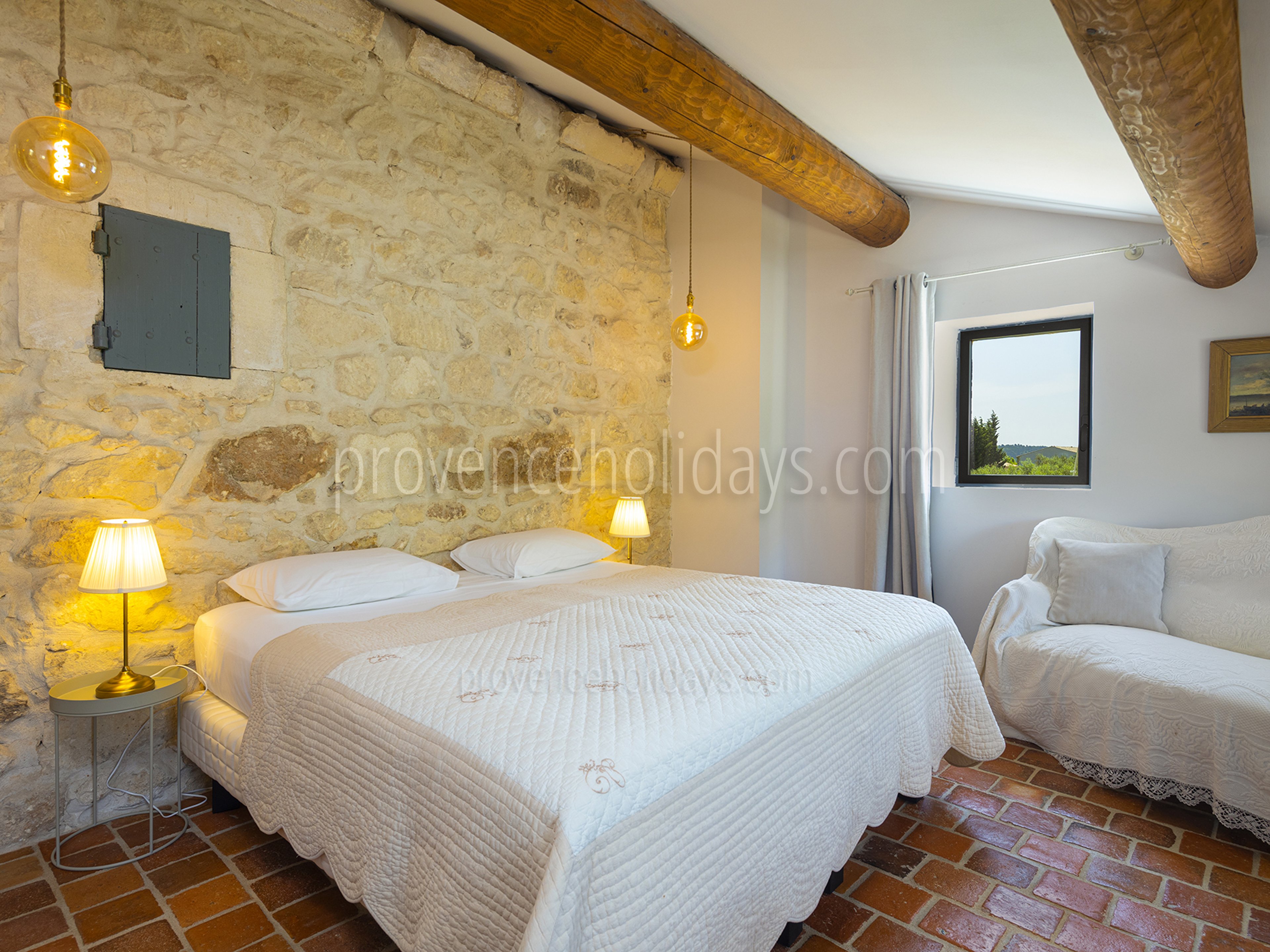 4 - Mas Alpilles: Villa: Bedroom