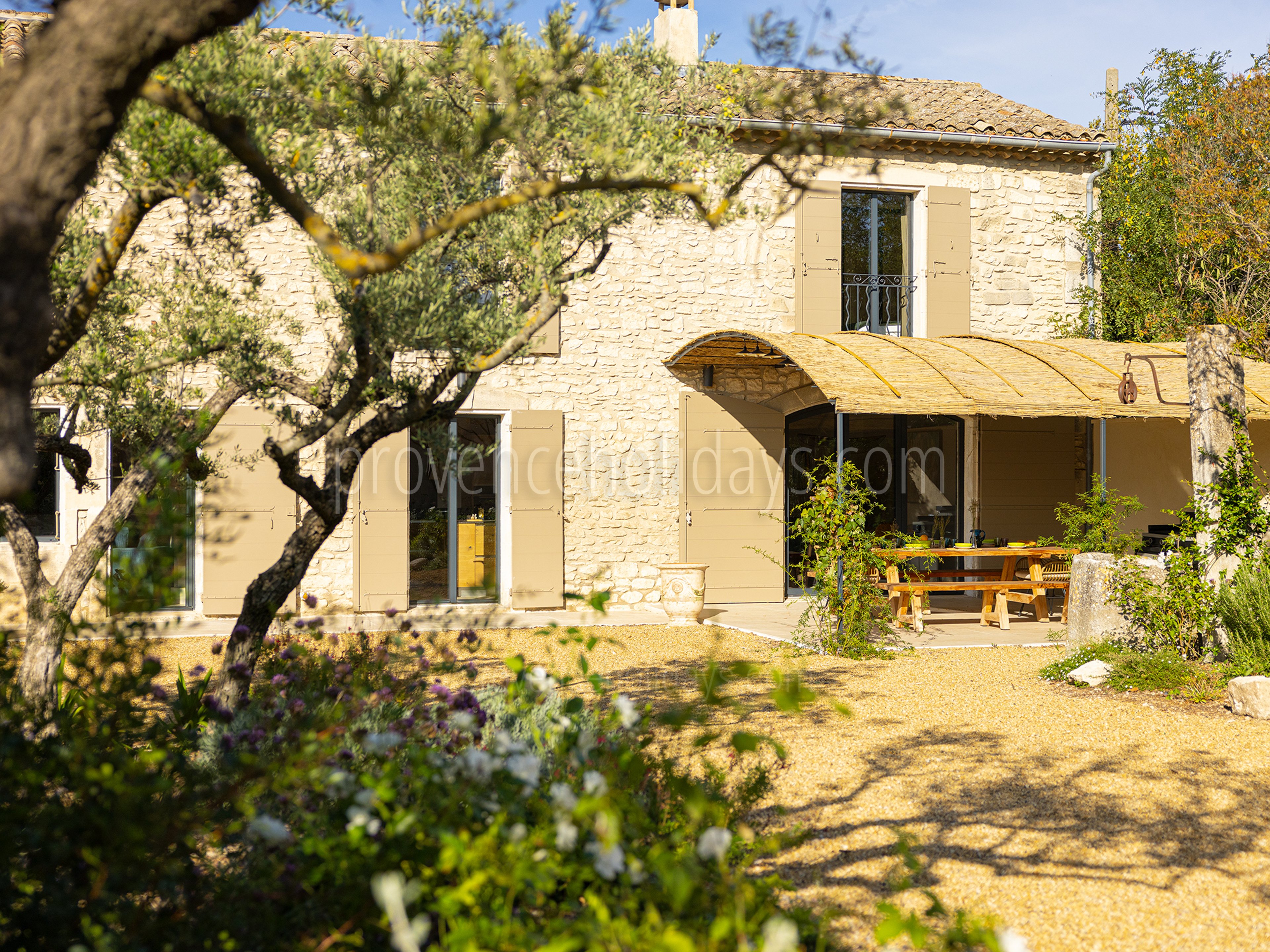 12 - Mas Leonie: Villa: Exterior