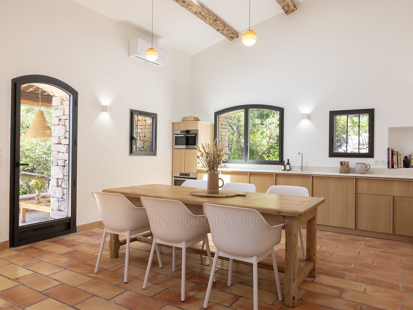 2 - Mas des Chênes Blancs: Villa: Interior