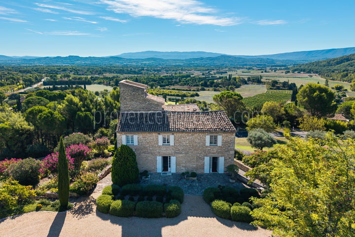 5 - Karaktervolle mas in Gordes: Villa: Exterior