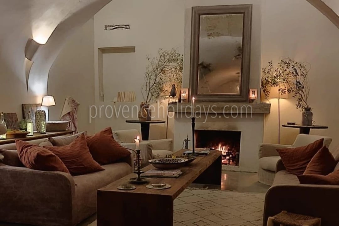 23 - La Bastide Ensoleillée: Villa: Interior