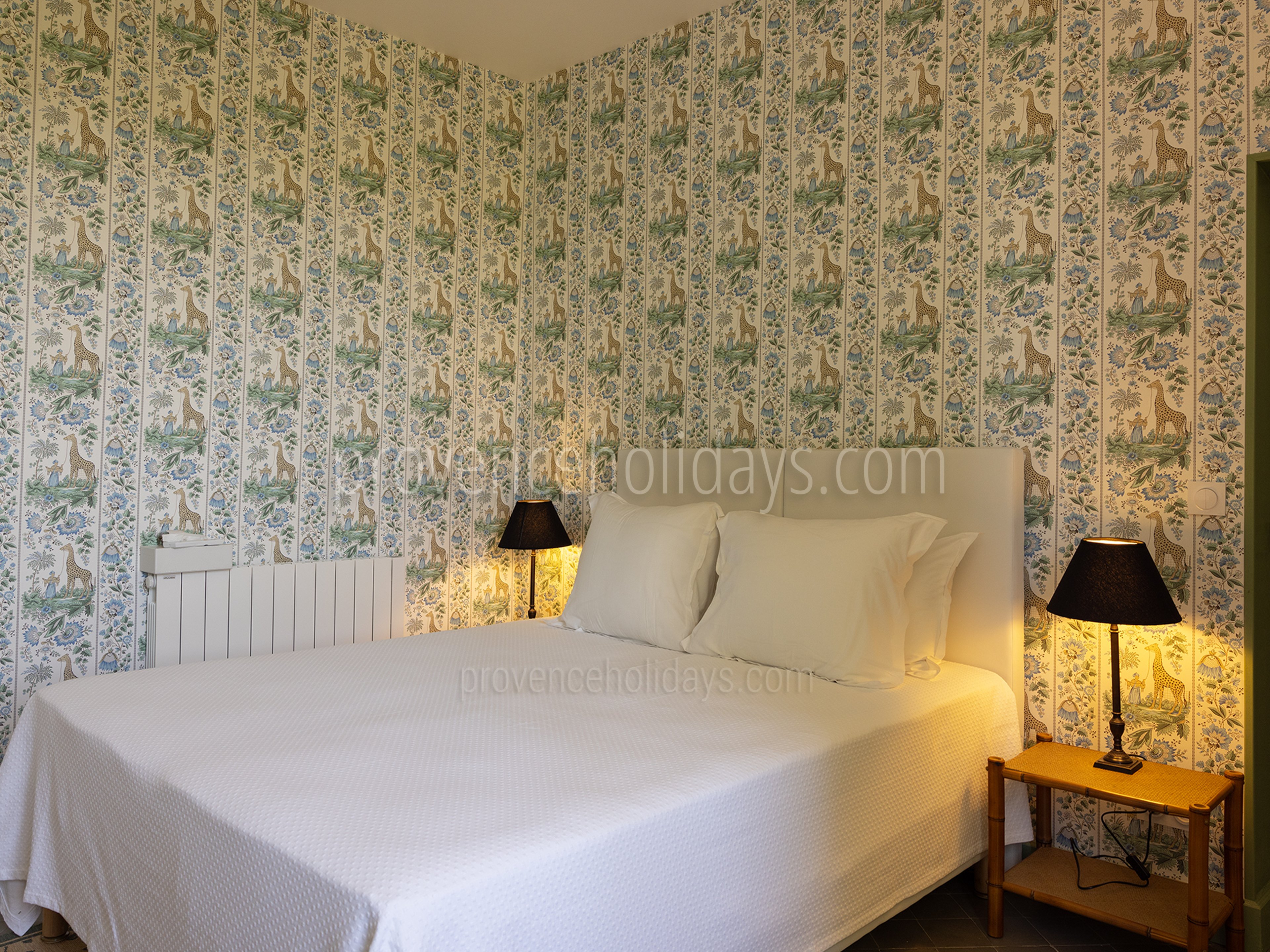 45 - Bastide Mouriès: Villa: Bedroom