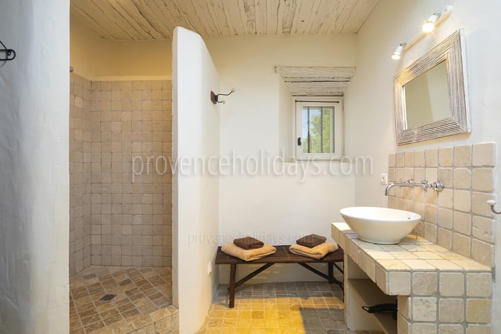 40 - Mas Bonnieux: Villa: Bathroom