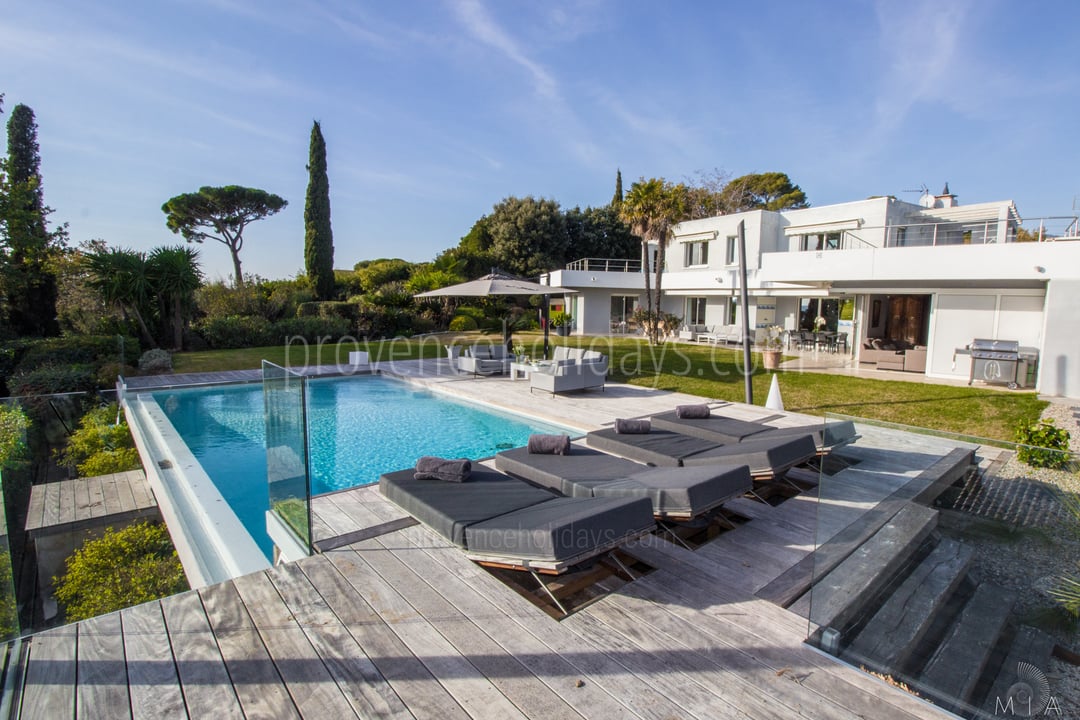 26 - Villa Toulon: Villa: Pool