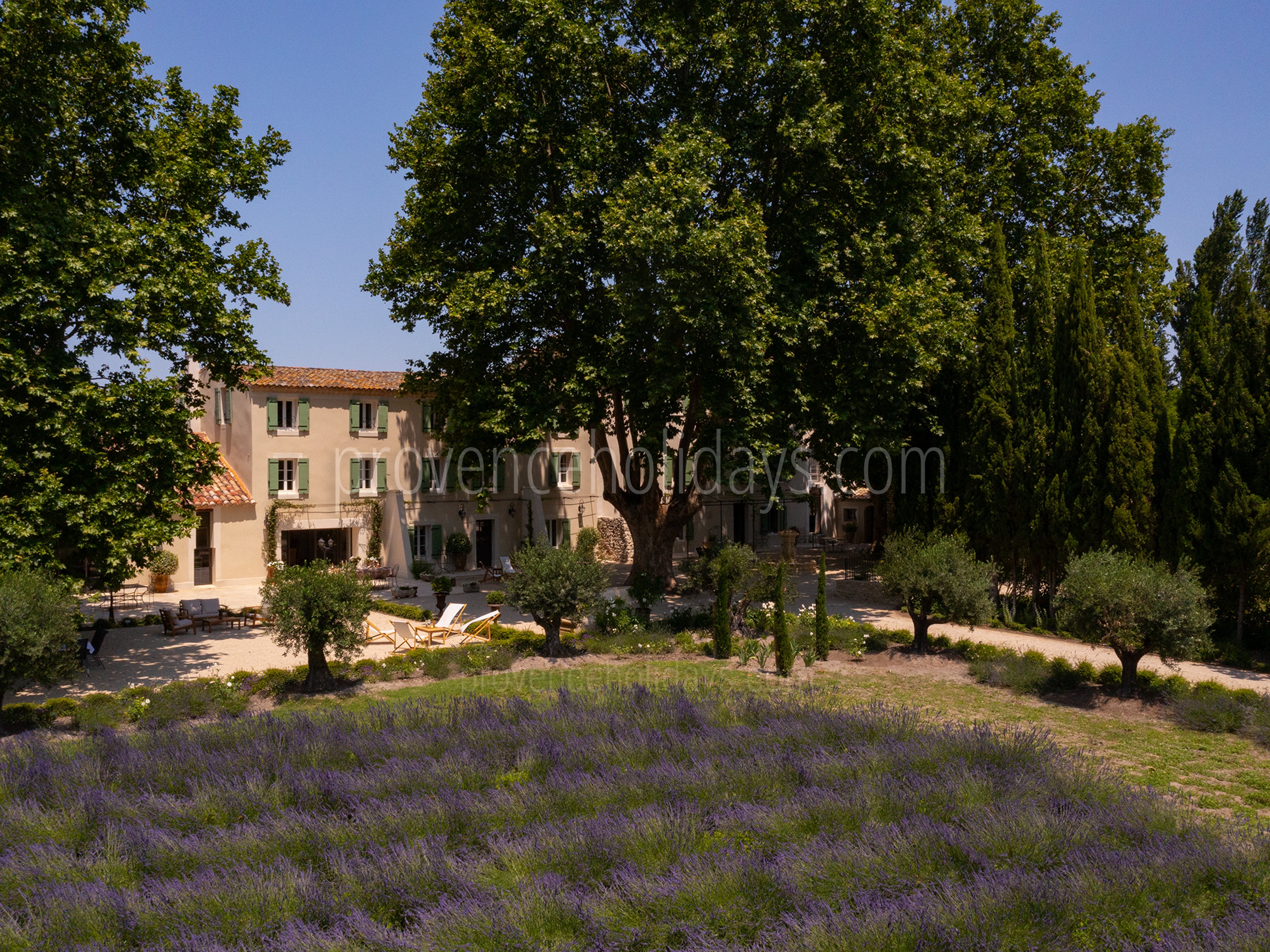 61 - La Bastide Lavande: Villa: Exterior