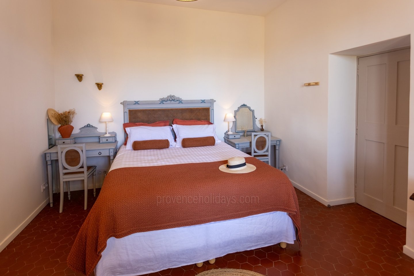 15 - Bastide Le Pradet: Villa: Bedroom