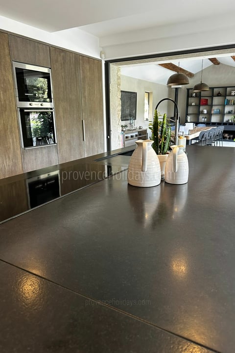 20 - Mas du Carlet: Villa: Interior