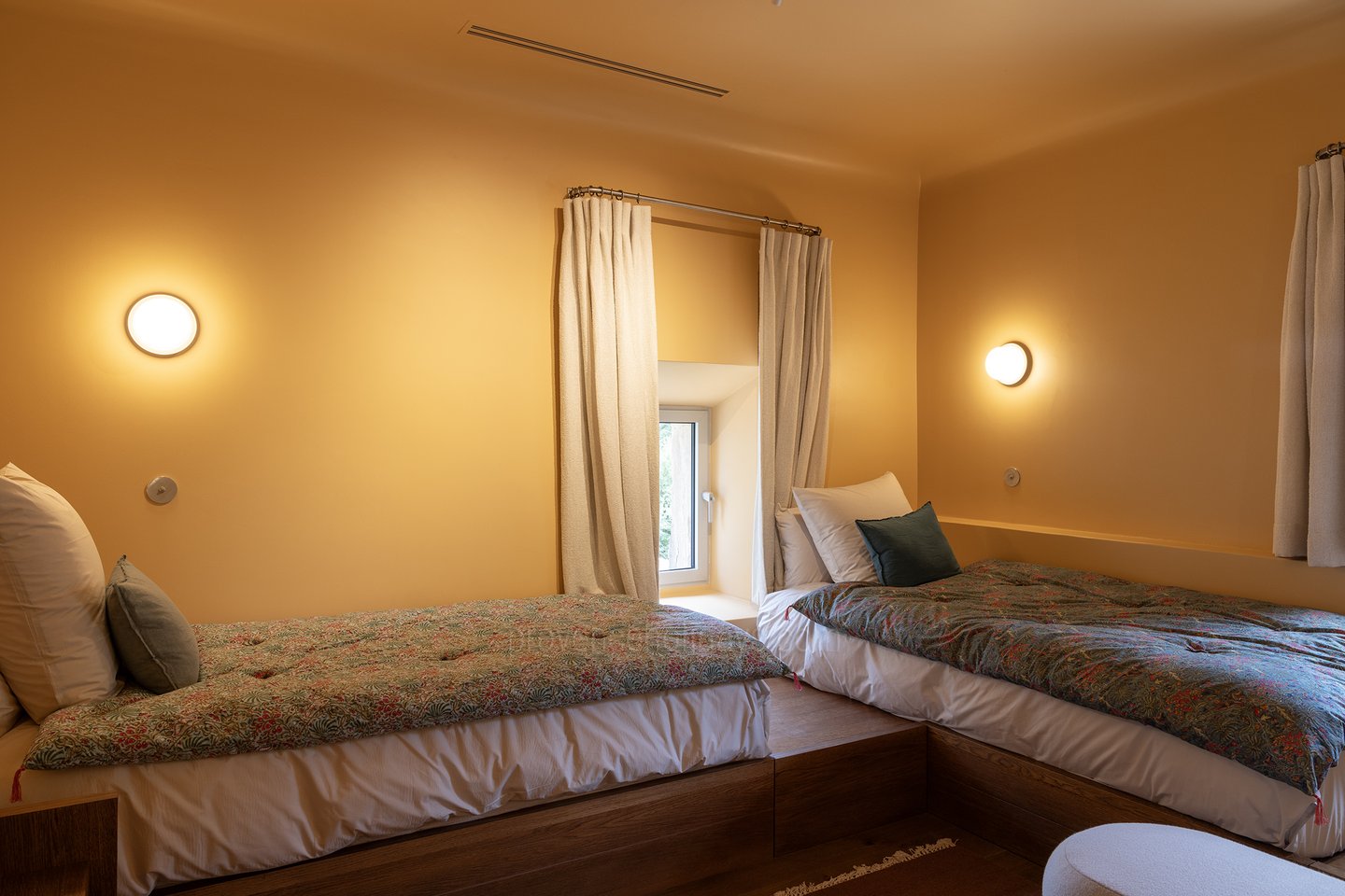 25 - Grand Mas de Provence: Villa: Bedroom