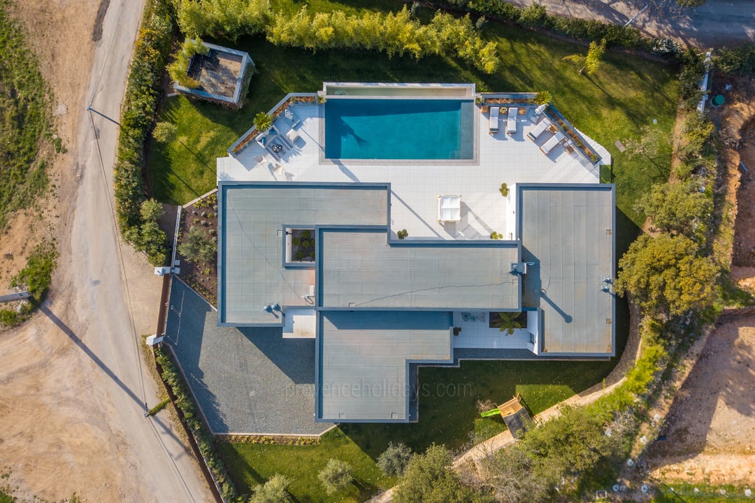 40 - Villa Eden: Villa: Exterior