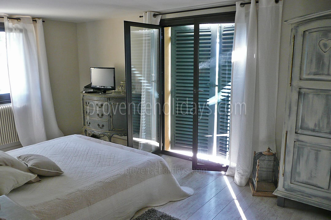 26 - La Villa Panorama: Villa: Bedroom
