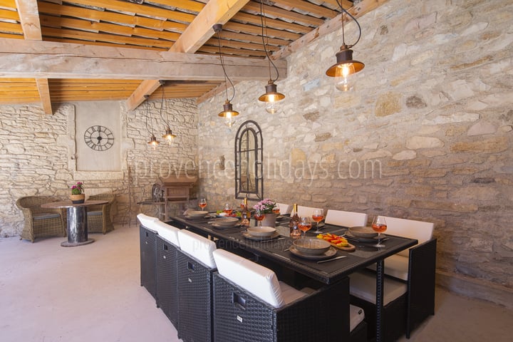 17 - Mas des Lions: Villa: Interior