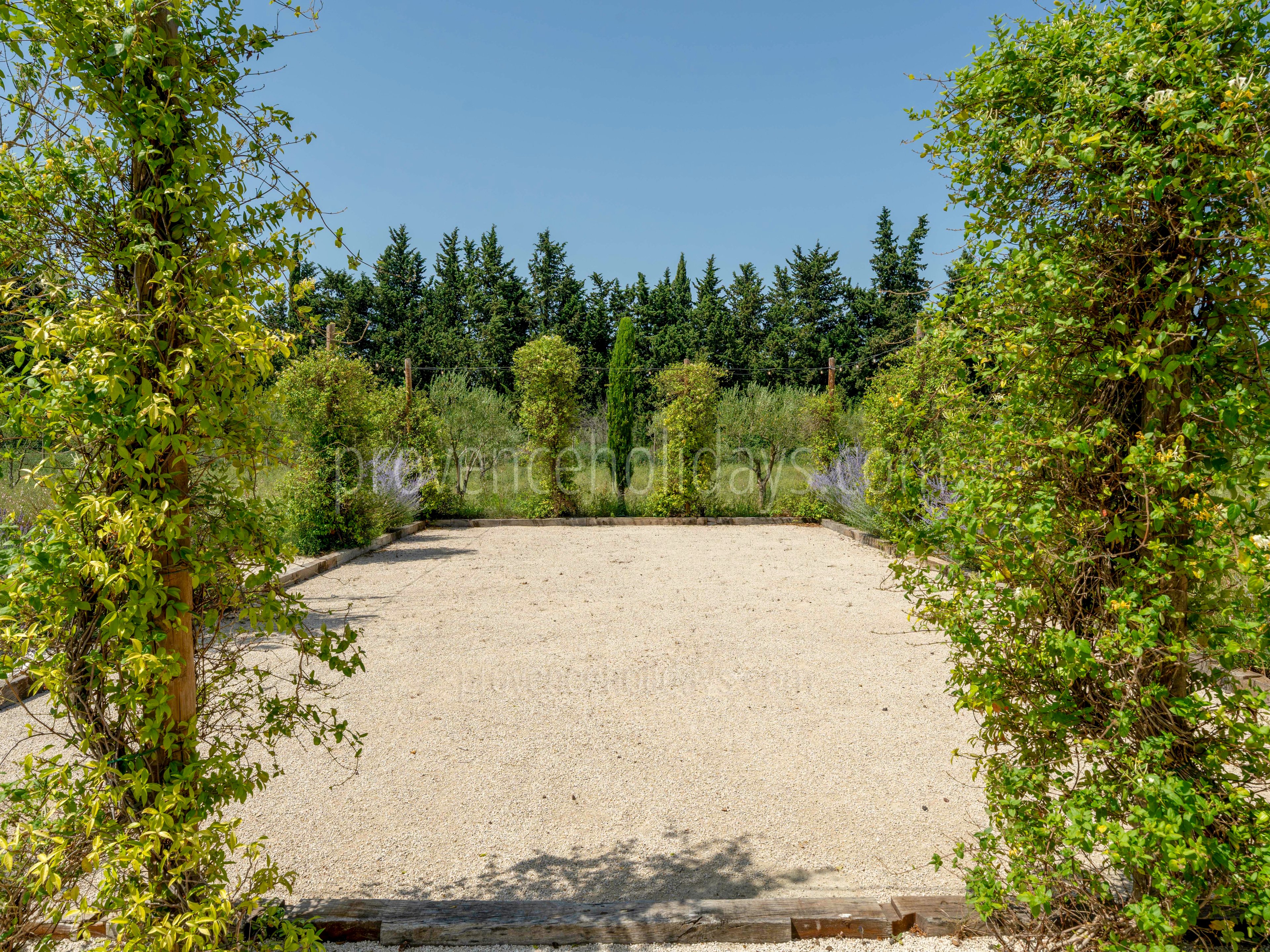 21 - Mas du Temps Suspendu: Villa: Exterior