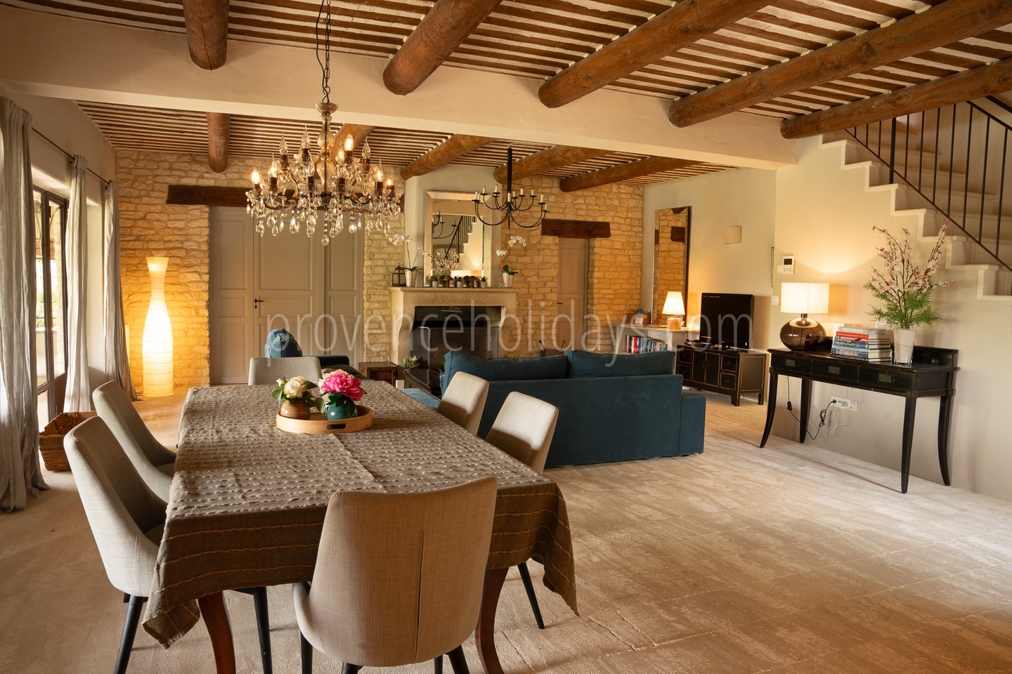 18 - Le Mas de Joucas: Villa: Interior