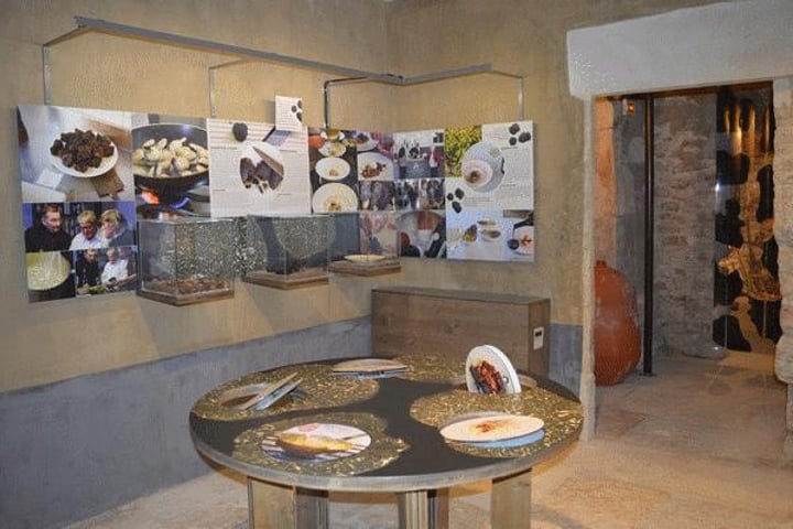 Musée de la Truffe et du Vin