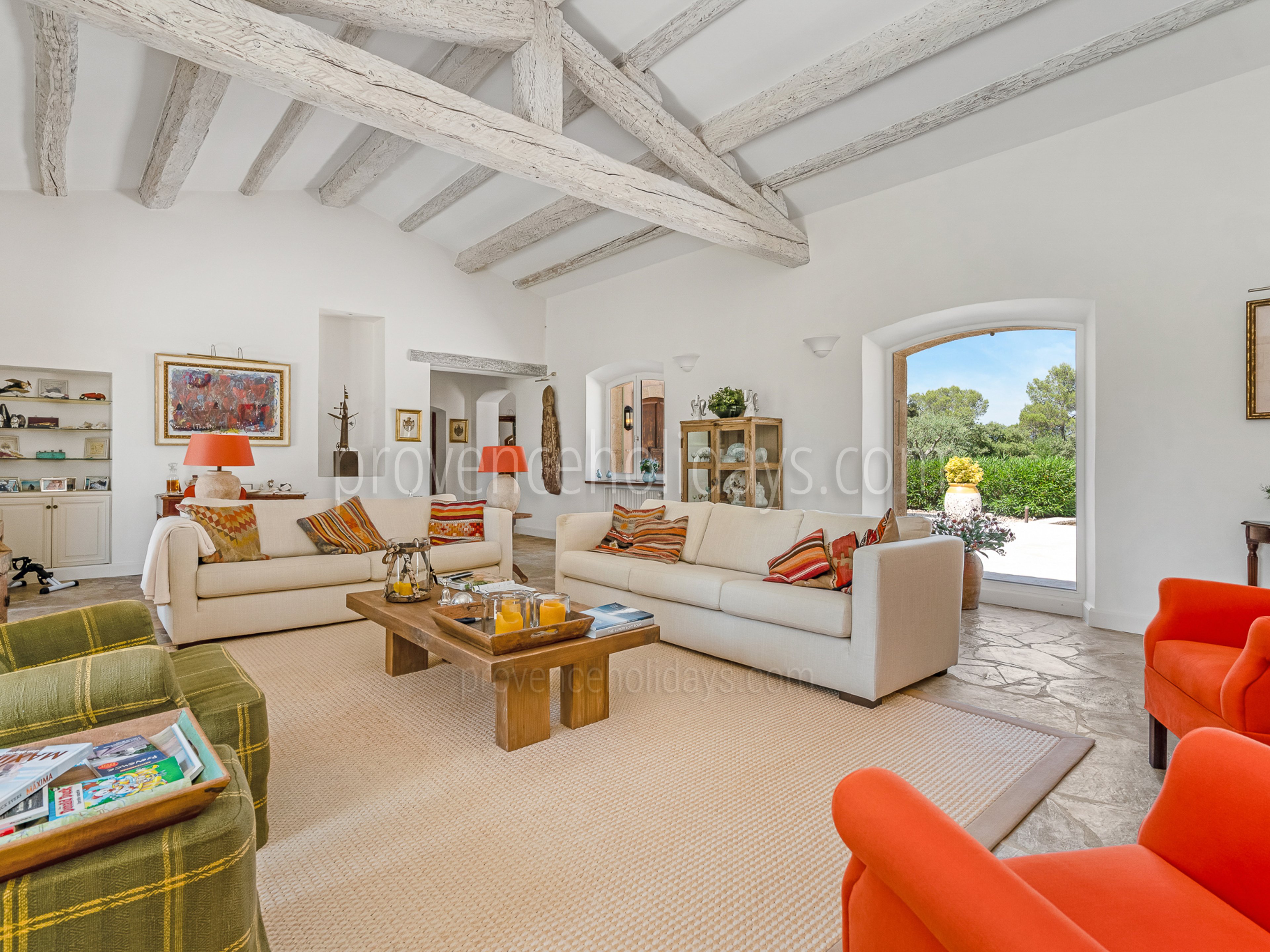 10 - Bastide des Figuiers: Villa: Interior