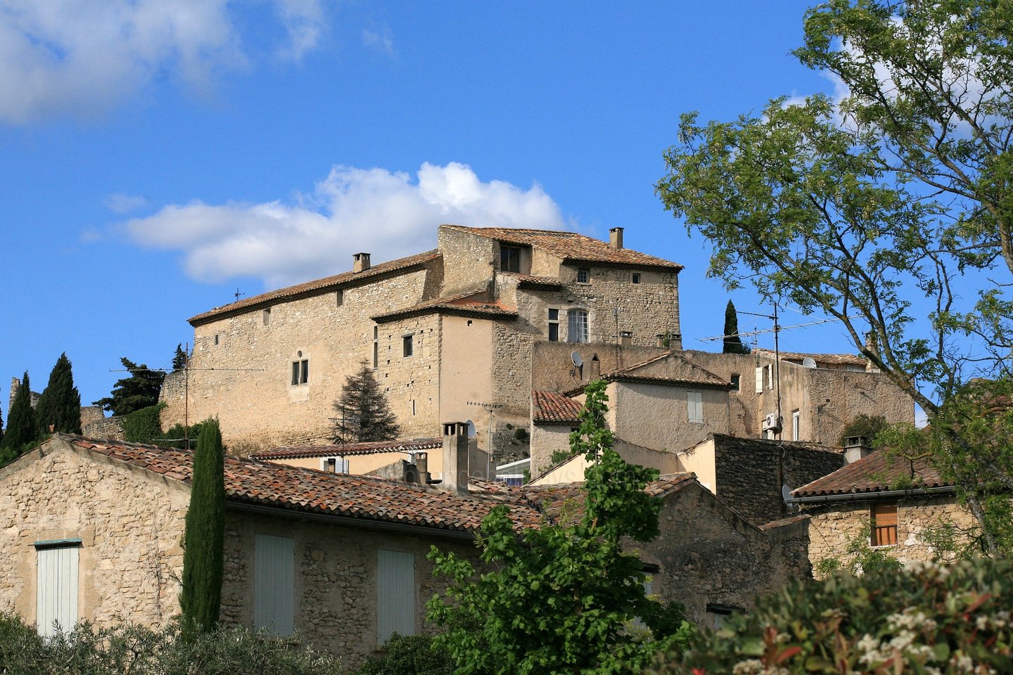 27 - Maison Lagnes: Villa: Exterior