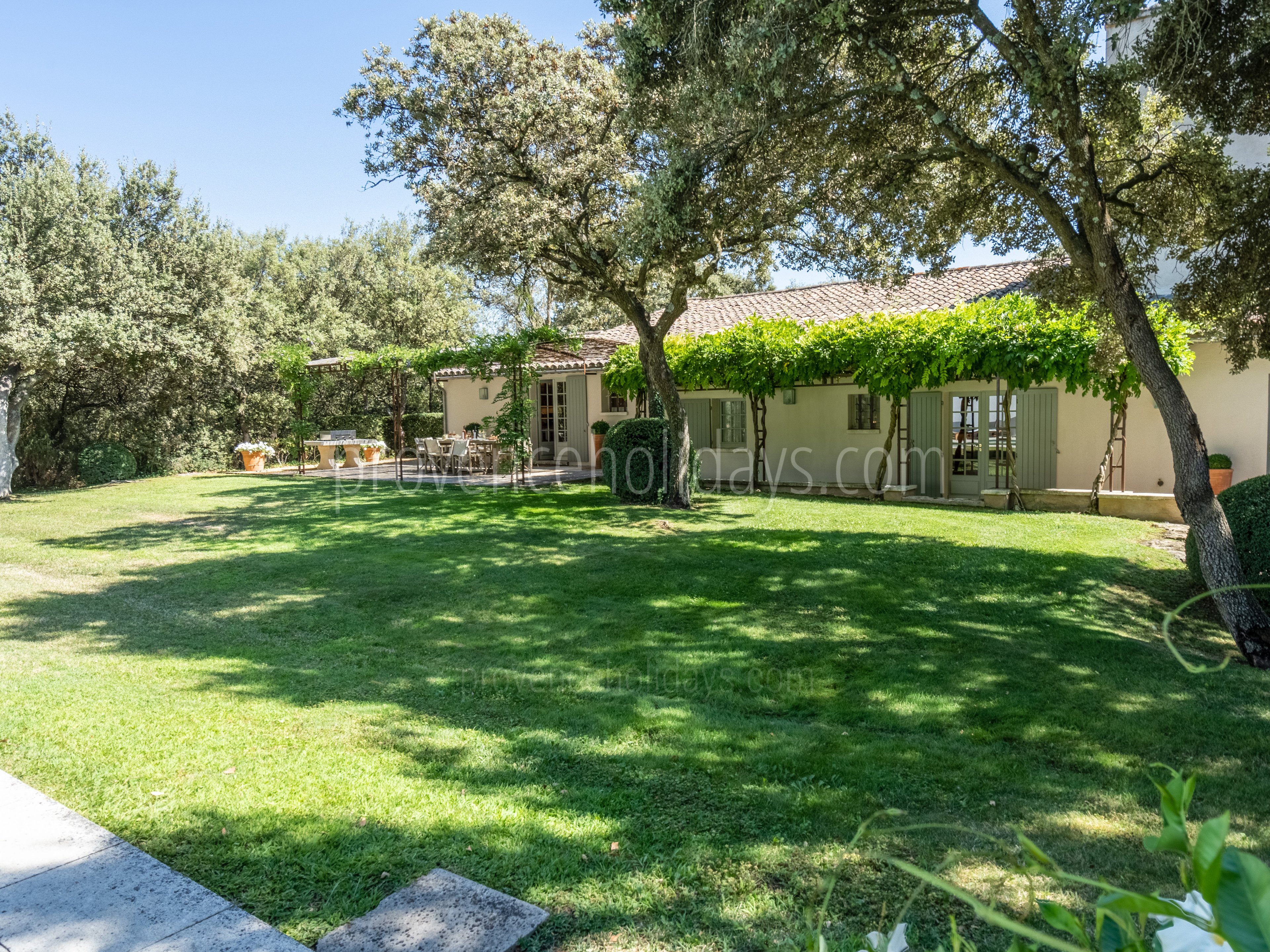 24 - Mas en Campagne: Villa: Exterior