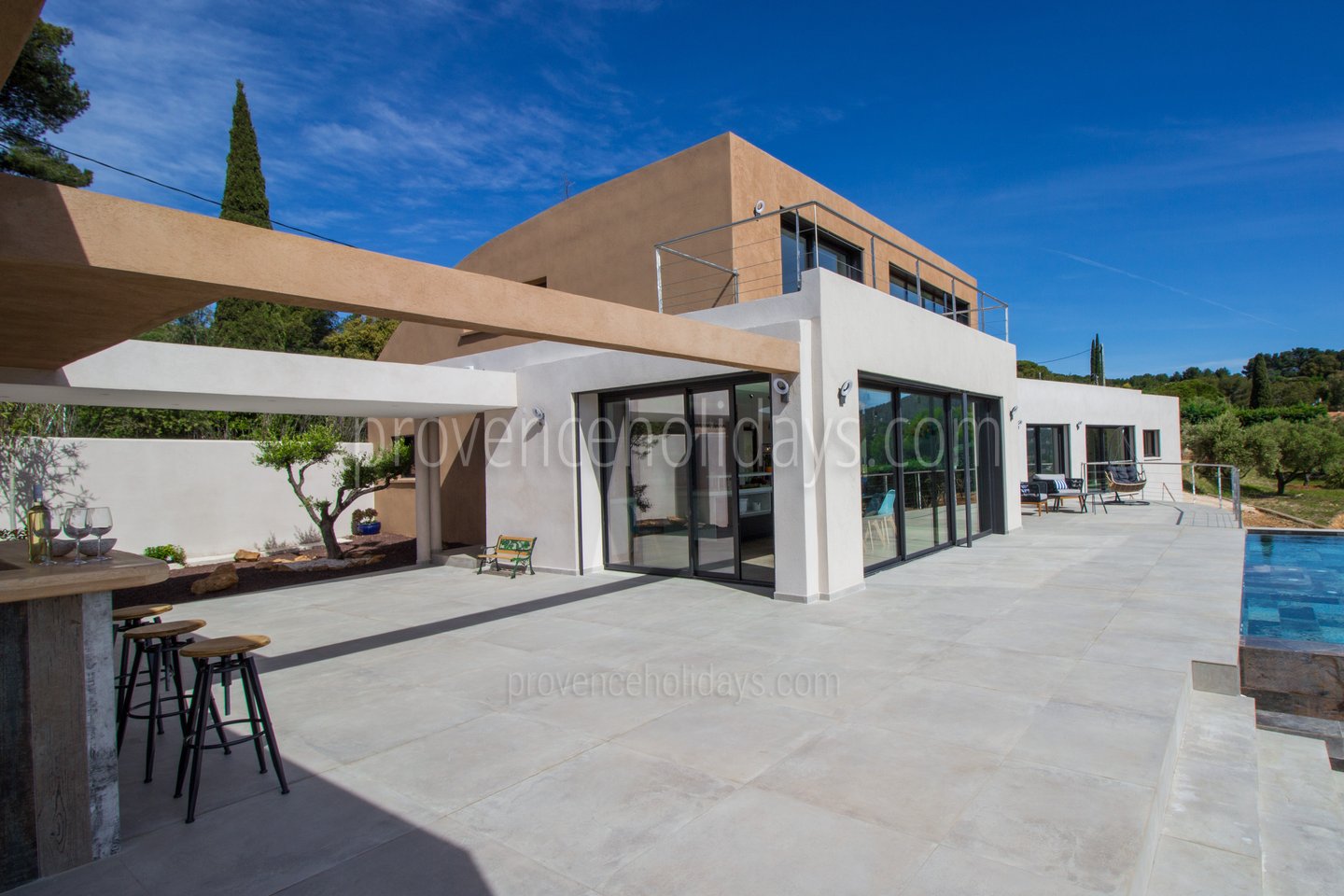 17 - Villa Carqueiranne: Villa: Exterior