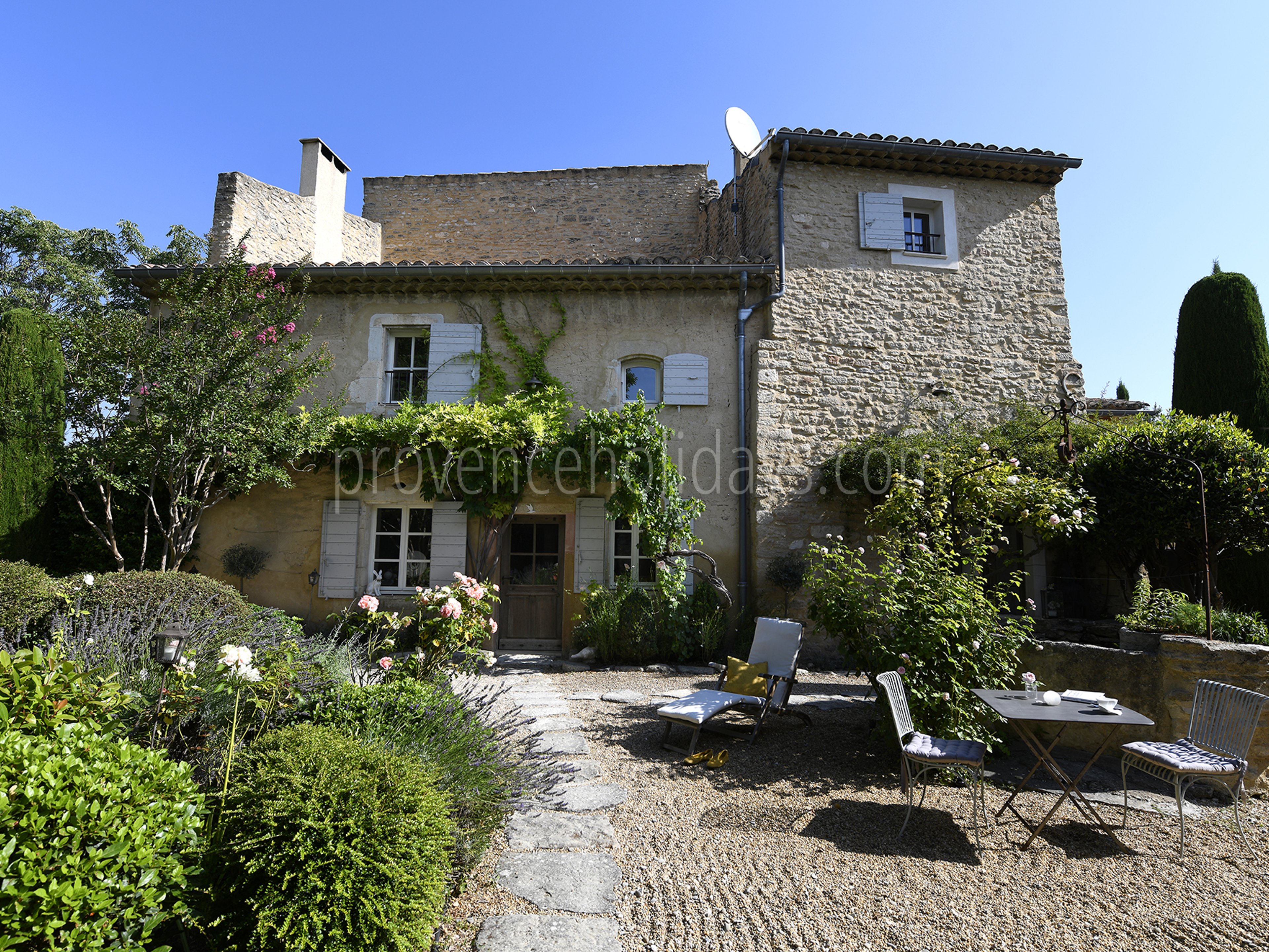 30 - Mas Cabrières: Villa: Exterior
