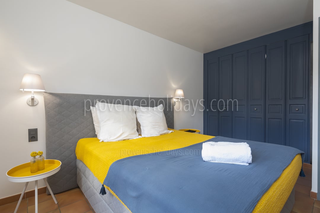 20 - Mas du Sud: Villa: Bedroom