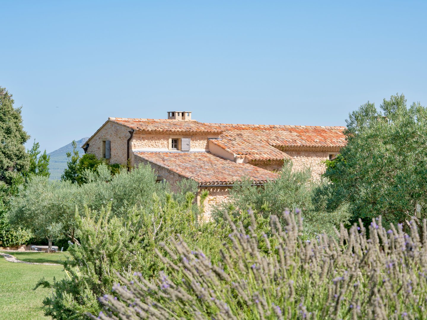 22 - Domaine de la Sainte Victoire: Villa: Exterior