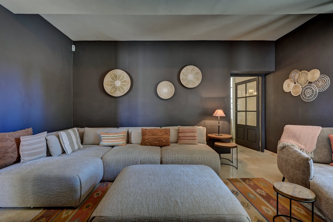 27 - Le Mas de Prestige: Villa: Interior