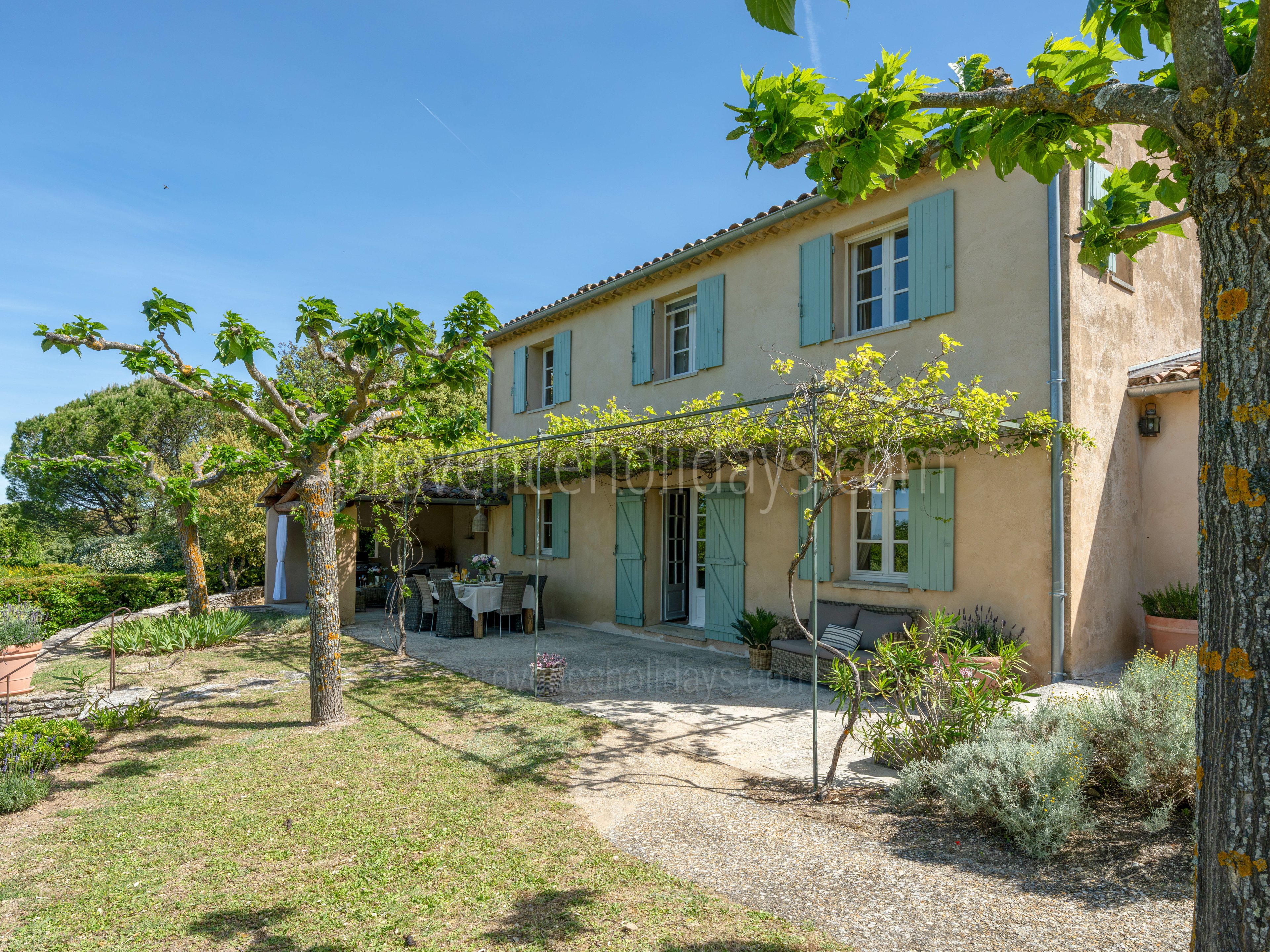 9 - Le Mas des Proles: Villa: Exterior
