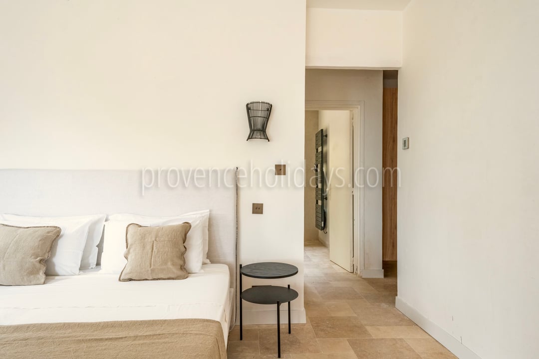 62 - Mas des Collines du Luberon: Villa: Bedroom