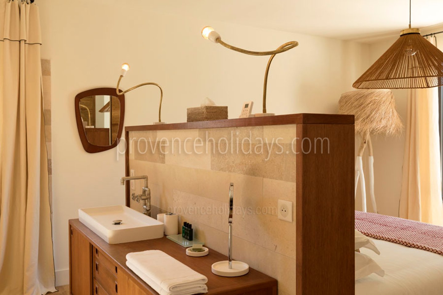 26 - Chez Sako: Villa: Bathroom