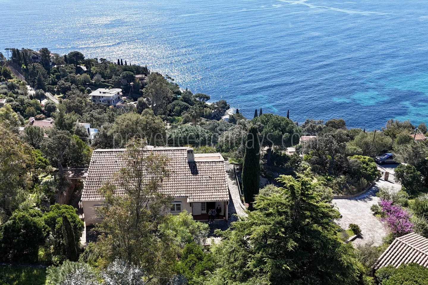1 - Woning uit de jaren 70 in Rayol-Canadel-sur-Mer: Villa: Exterior