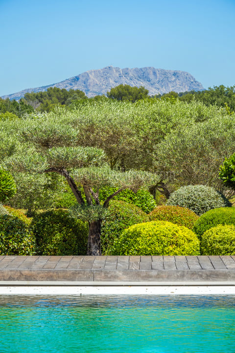 62 - Horizon Sainte-Victoire: Villa: Exterior